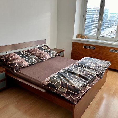 Victory Apartment Bratislava Eksteriør bilde