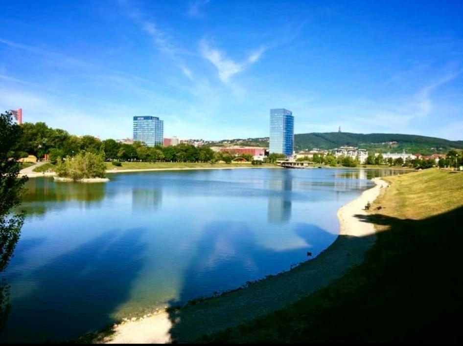 Victory Apartment Bratislava Eksteriør bilde